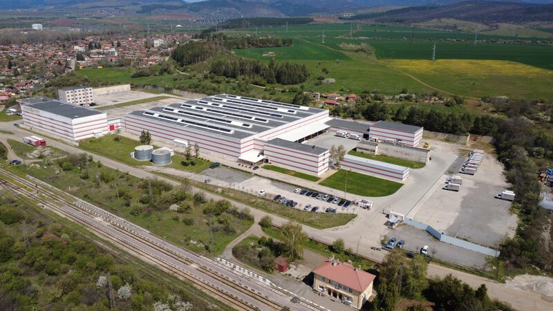 Bulgaria, Sofia, satul Stolnik, comuna Elin Pelin, vanzare baza logistica